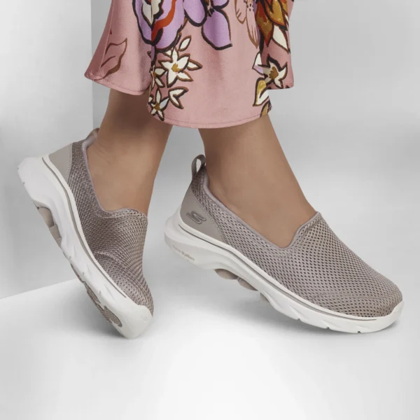 خرید کفش بدون بند کرم زنانه اسکچرز مدل 125209 TPE Skechers GO Walk 7 - Razi